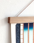 Oakwood magnetic poster hanger - Japonica Graphic