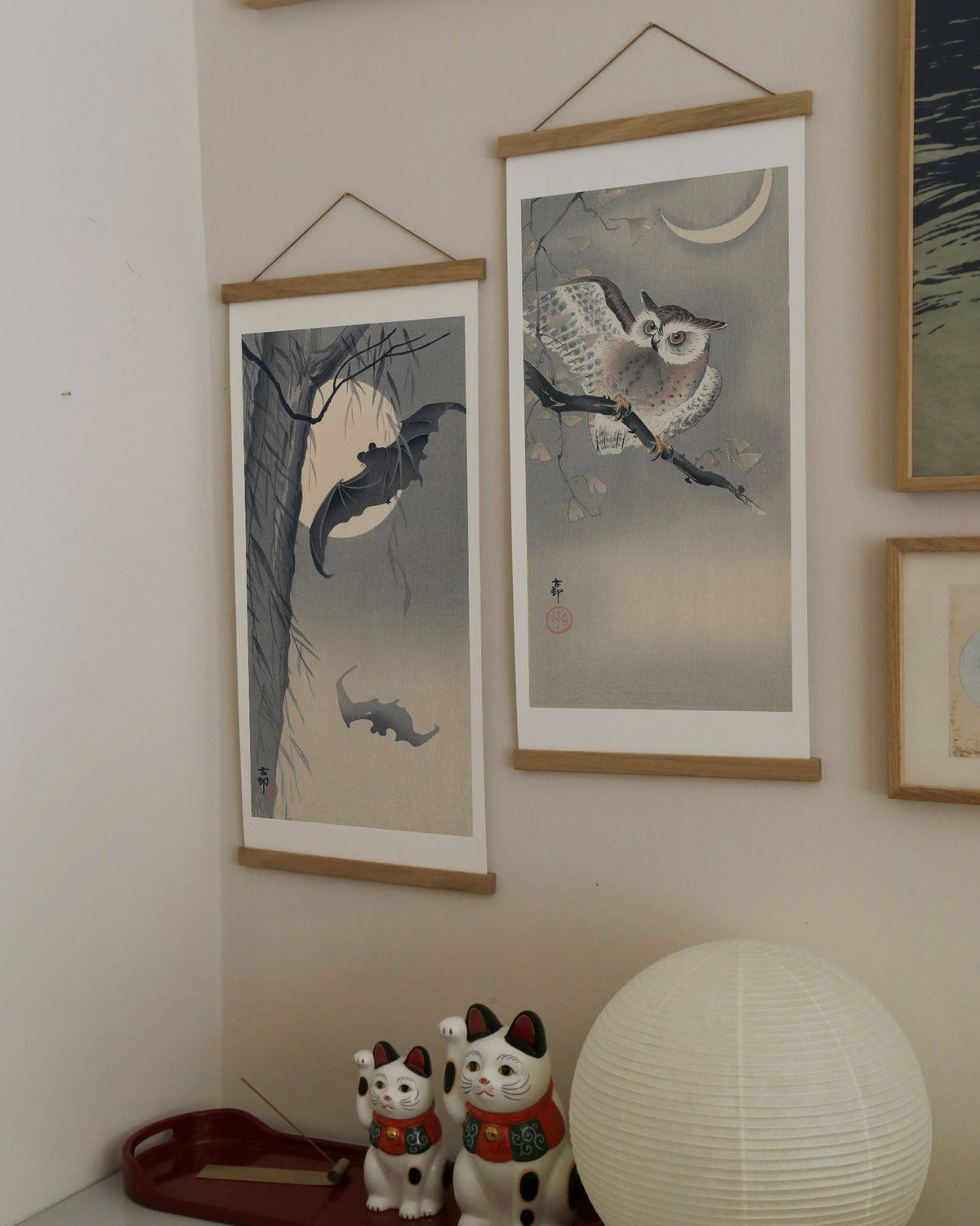 Owl in ginkgo – Ohara Koson art print 30 x 60 cm on a wooden poster hanger in an interior